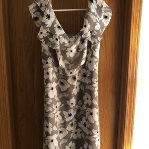 BR Size 12 Tall Floral Off the Shoulder Dress